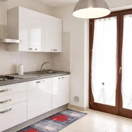 Residenza Leonardo アパート Porto SantʼElpidio
