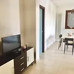 Residenza Leonardo 아파트 포르토 산텔피디오
